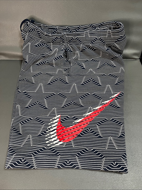 Nike Other - Nike shorts men’s Med